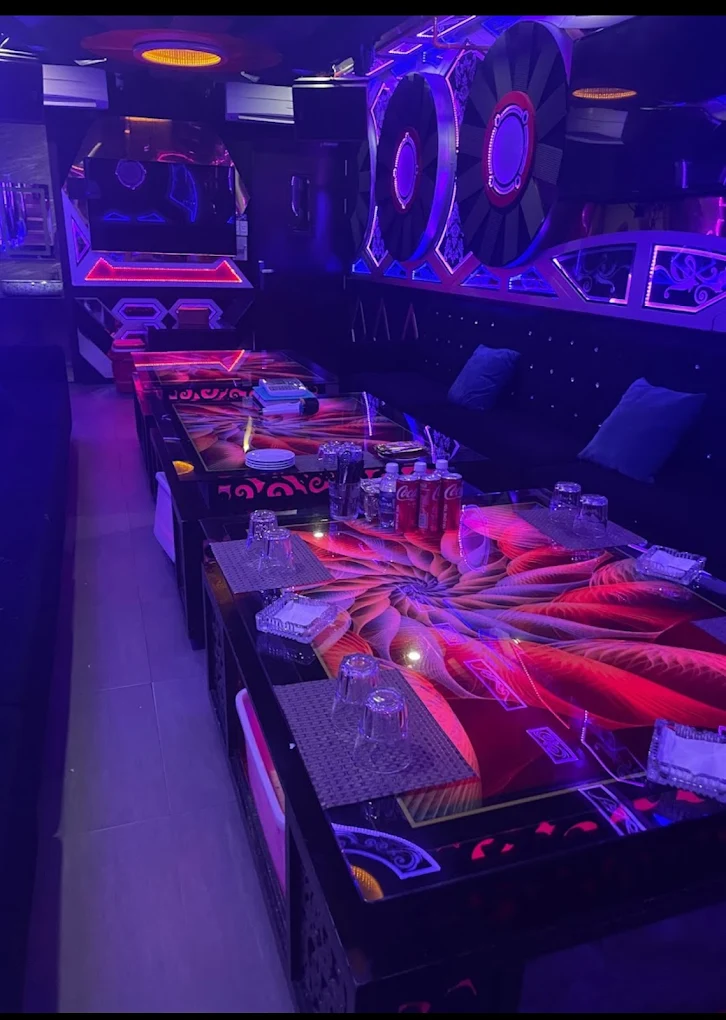 호치민 가라오케