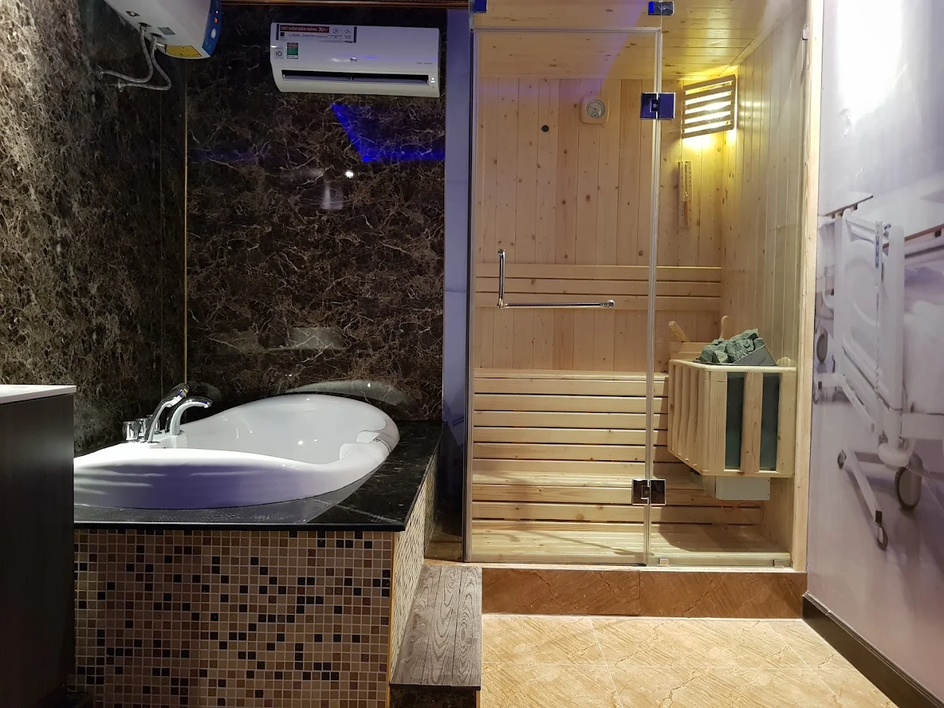 호치민 스타킹 마사지