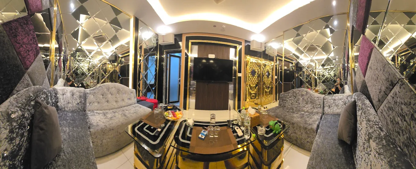 호치민 가라오케