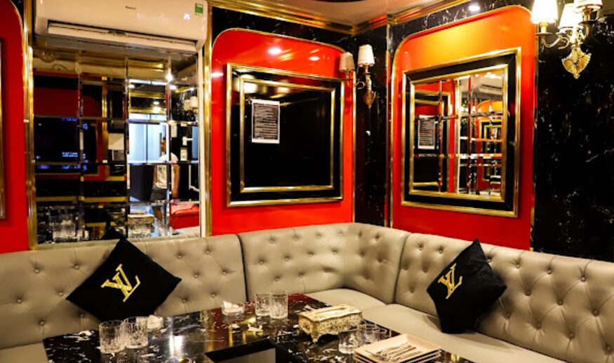 호치민 가라오케