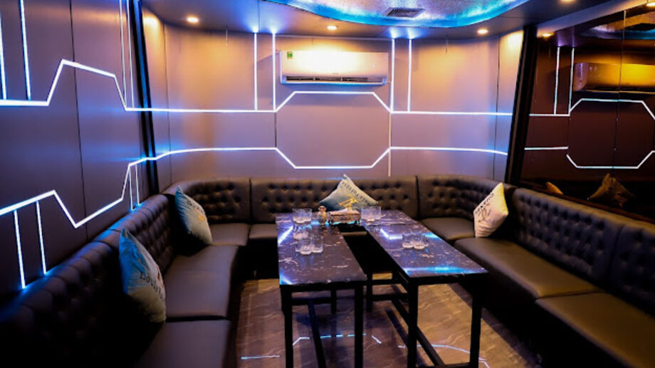 호치민 가라오케